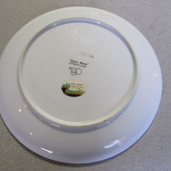 COLLECTOR CAT PLATE. "CATS AWAY" by Martin Leman - Picture 3 of 4